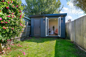 Garden Office- click for photo gallery